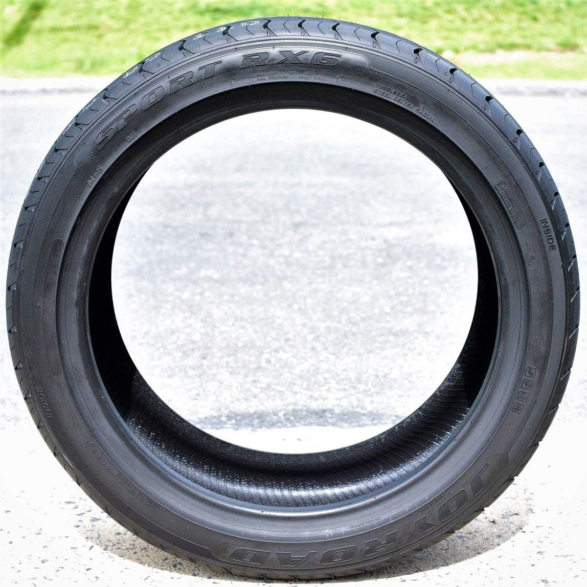 255/35R18 All-Season High Performance Radial Tire Y856
