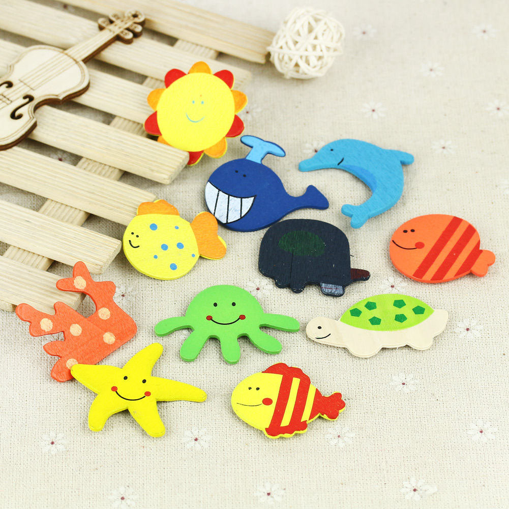 12Pcs/Set Wooden Cartoon Fridge Magnet Educational Toys S3197