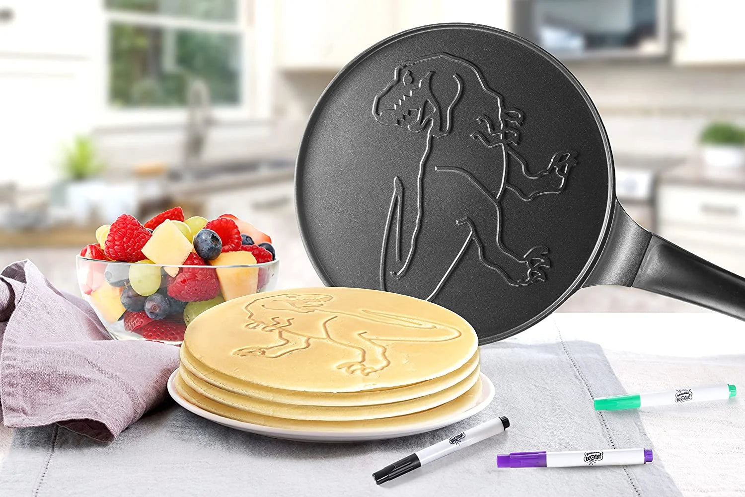 XL Smiley Face Pancake Pan, Nonstick, Dishwasher Safe I238