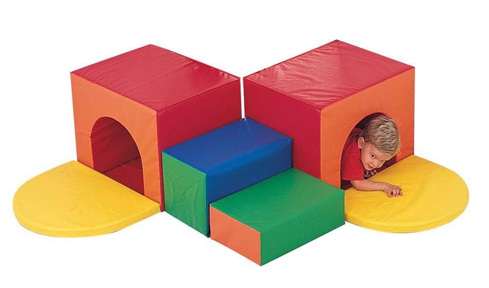 Corner Tunnel Climber P142