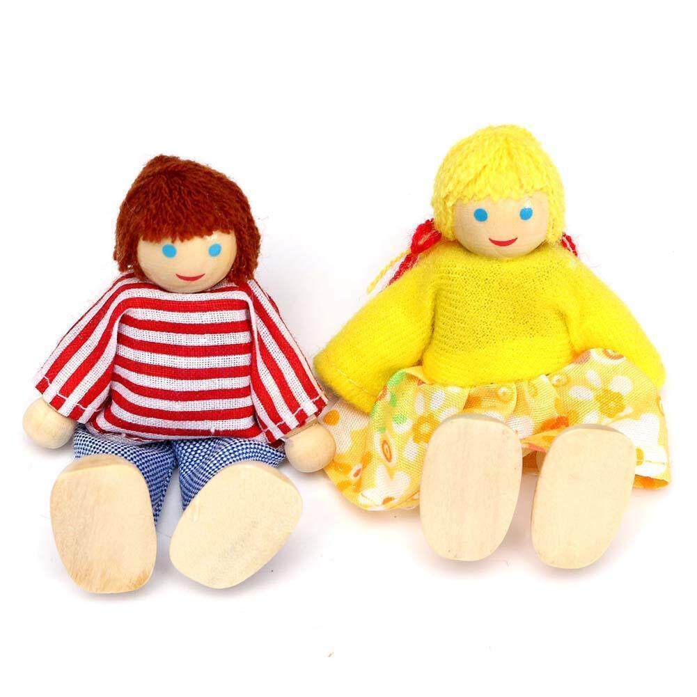 Wooden Dolls Playset Set of 4 People with Dog R84215