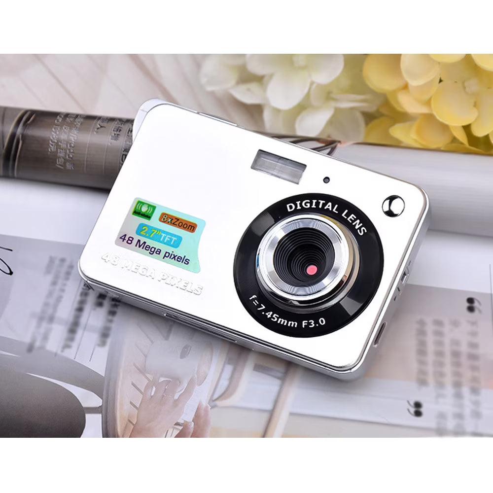 Digital Camera 18mp 2.7 Inch Lcd Screen 8x With Battery Pocket Camera H40089