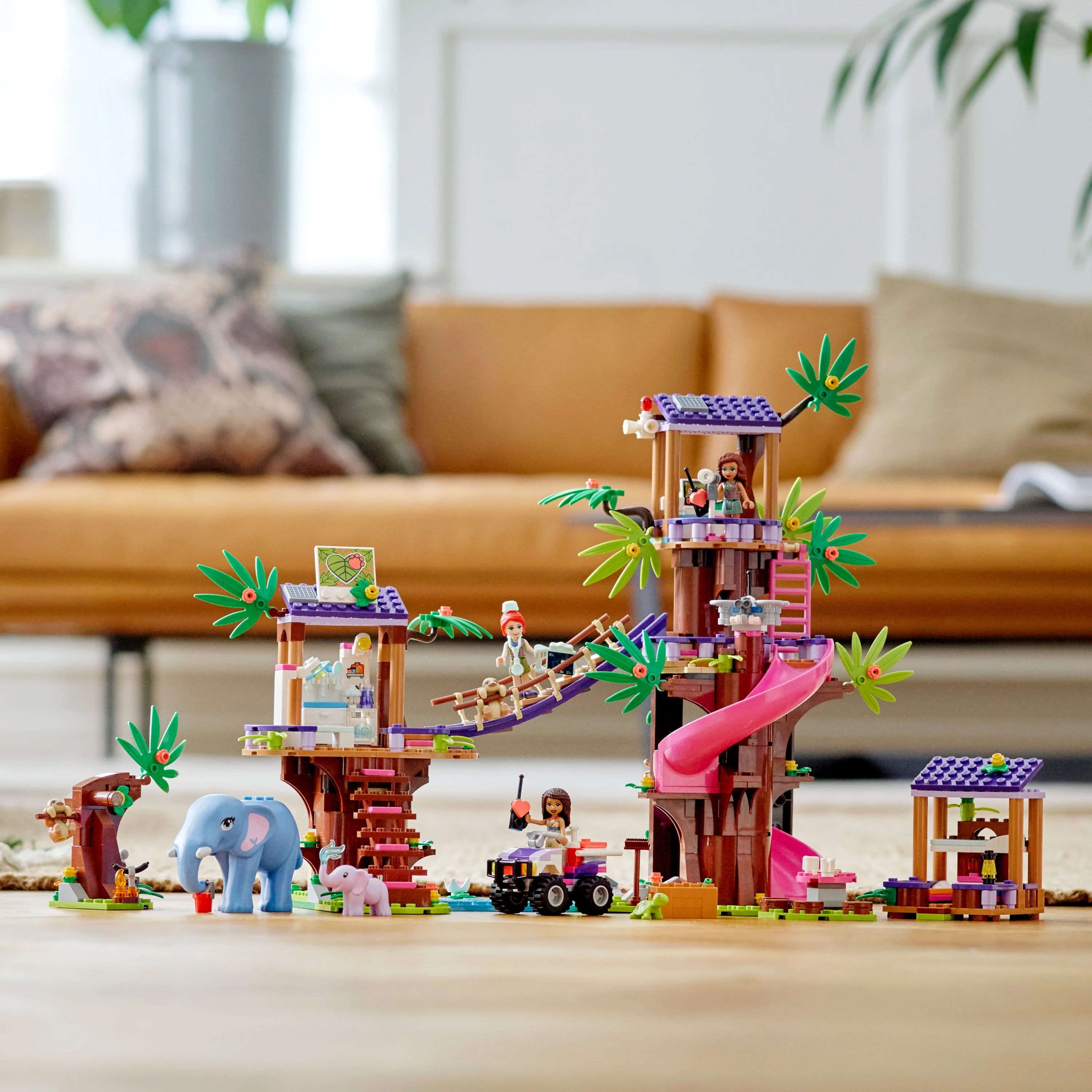 Jungle Rescue Base Animal Rescue Playset (648 Pieces) Z420