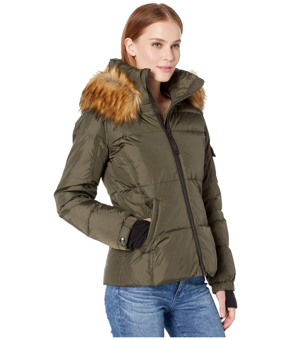 Matte Faux Fur White/Natural Large I7526
