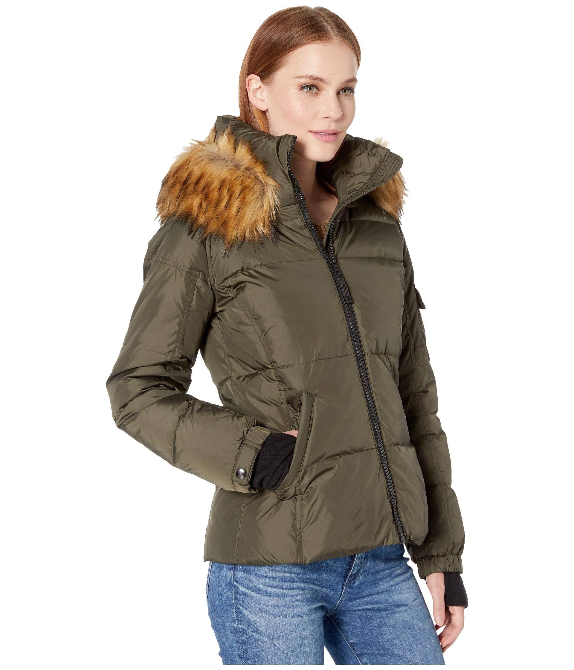 Matte Faux Fur White/Natural Large I7526