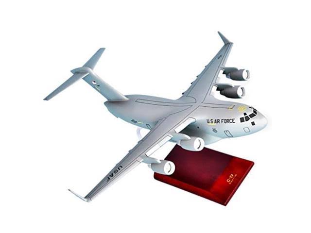 C-17 Globemaster III Model Scale: 1/100 W972566