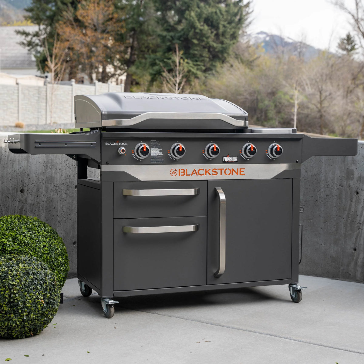 28" 5 Burner Propane Griddle Q913304
